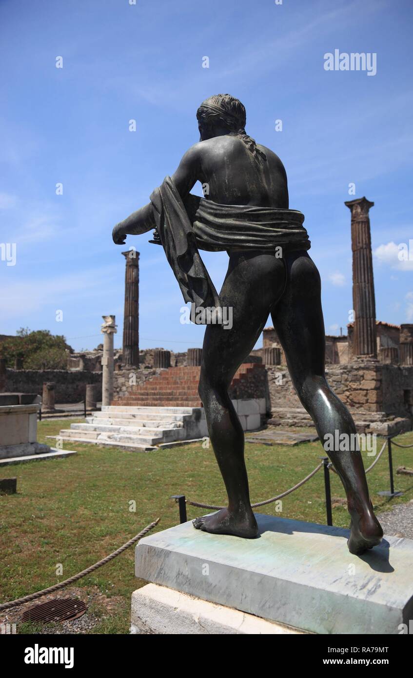 Statue of Diana at the Temple of Apollo, Pompeii, Campania, Italy, Europe Stock Photo