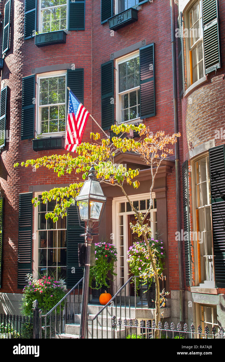 Boston beacon hill louisburg square hires stock photography and images