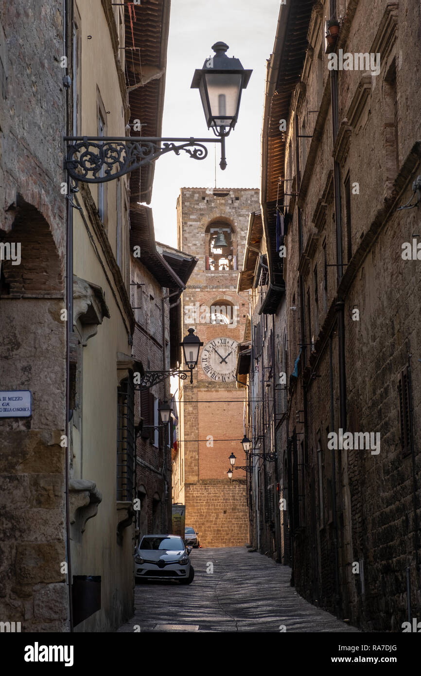 Palazzo Pretorio with the medieval tower in the oldest part of the town of Colle Val d'Elsa, Siena, Tuscany Stock Photo