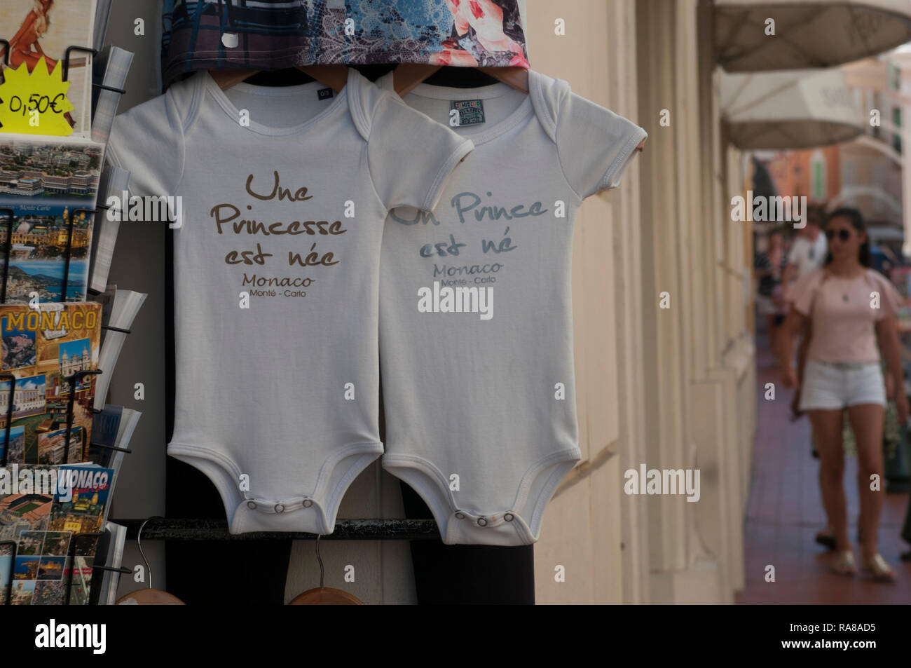 Body infante' con scritta Una principessa è nata ',Montecarlo Stock Photo