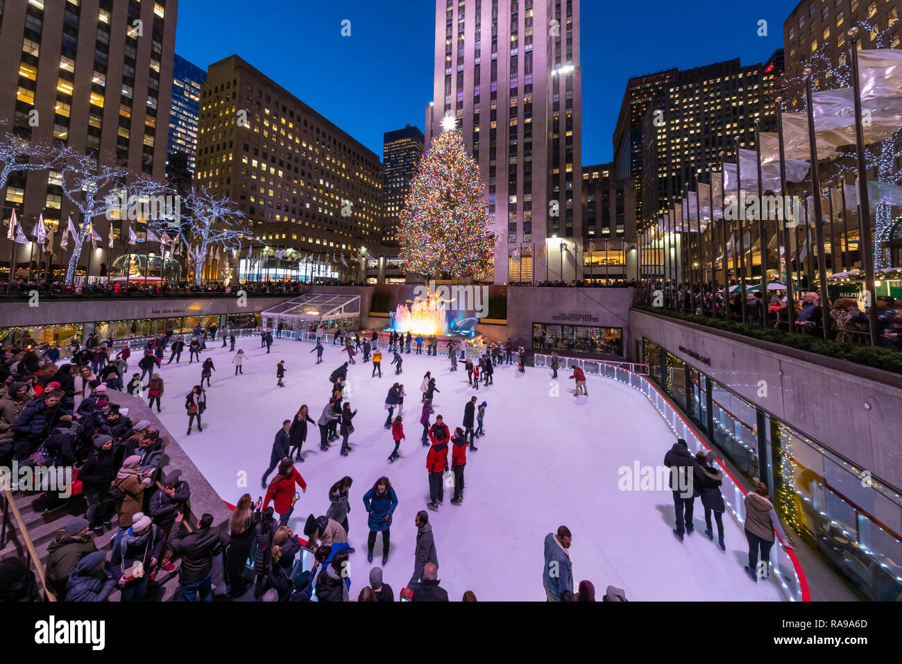 Ice Skaters at Ice skating rink at the Christmas Tree at Rockefeller ...