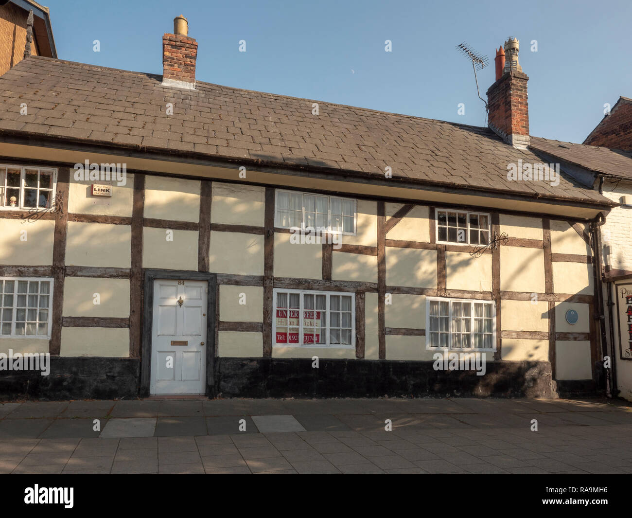 17th Century timber framed house (listed building), 84 Main Street, Frodsham, Cheshire, England, UK. Stock Photo