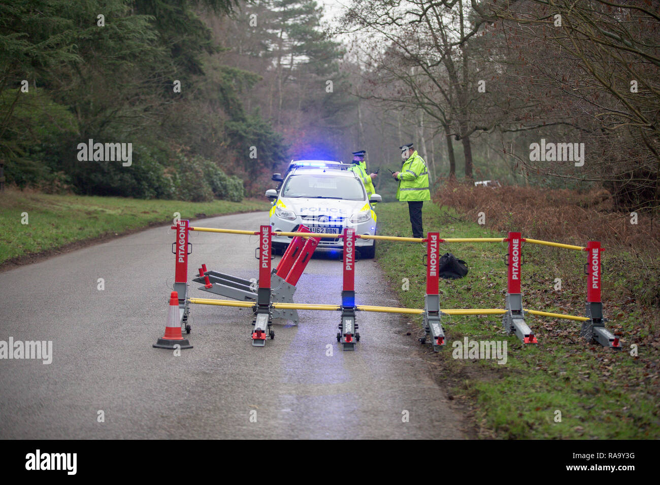 Anti truck ram barriers hires stock photography and images Alamy