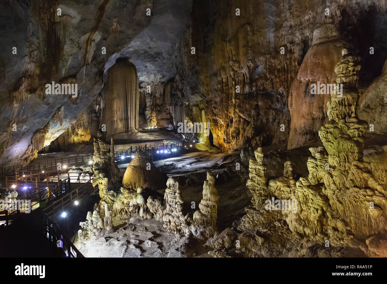 Thien Duong Cave (Paradise Cave) in Phong Nha-Ke Bang National Park, Phong Nha, Vietnam, Asia Stock Photo