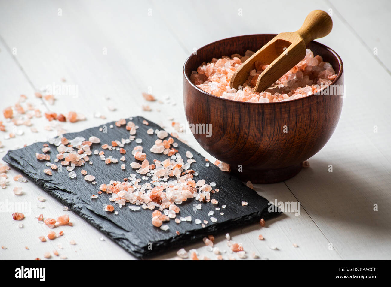 himalayan crystal salt Stock Photo Alamy