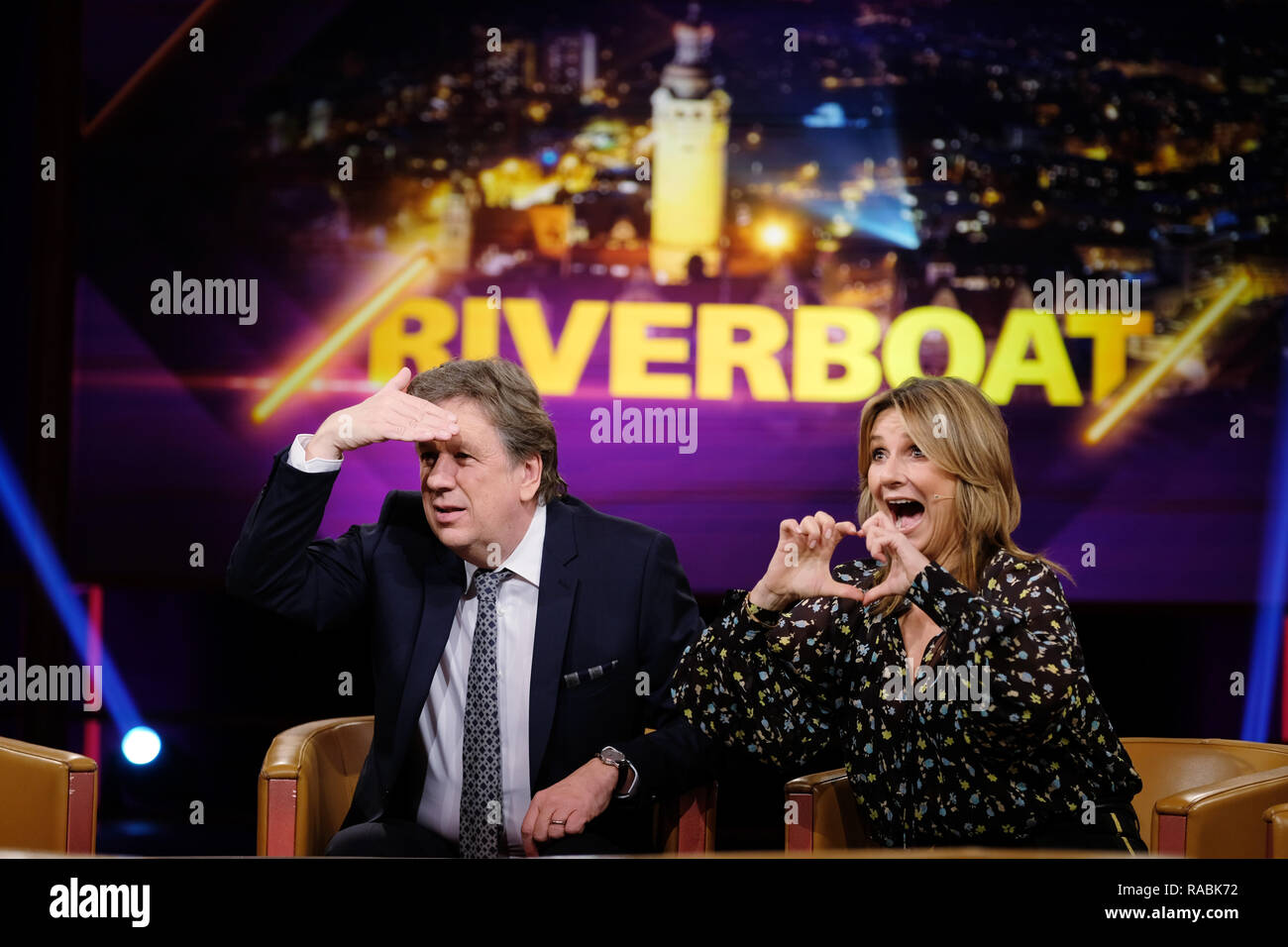 Leipzig, Germany. 17th Dec, 2018. Jörg Kachelmann and Kim Fisher sit in the studio during rehearsals for the talk show 'Riverboat' of the Mitteldeutscher Rundfunk (MDR). Both will present 'Riverboat' weekly in future, the first joint programme will be broadcast on 04.01.2019. Credit: Sebastian Willnow/dpa-Zentralbild/dpa/Alamy Live News Stock Photo