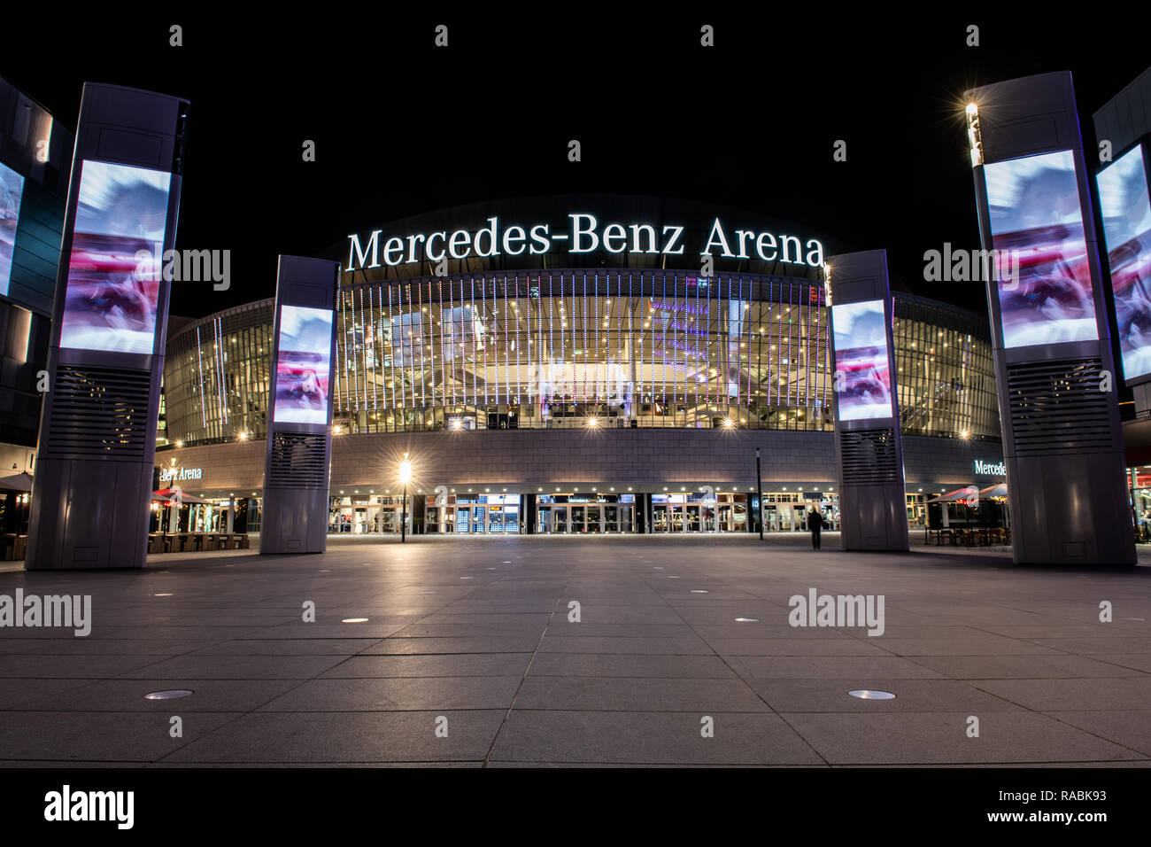 Mercedes Benz Square High Resolution Stock Photography And Images Alamy