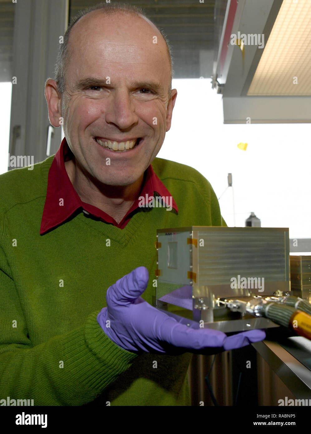 Kiel, Germany. 03rd Jan, 2019. Robert Wimmer-Schweingruber, Professor of Physics at the University of Kiel, shows a 'Lunar Lander Neutron Dosimetry (LND). Scientists from Kiel are involved in a research project on the Chinese lunar probe 'Chang'e 4'. They want to study neutron radiation in particular. Credit: Carsten Rehder/dpa/Alamy Live News Stock Photo