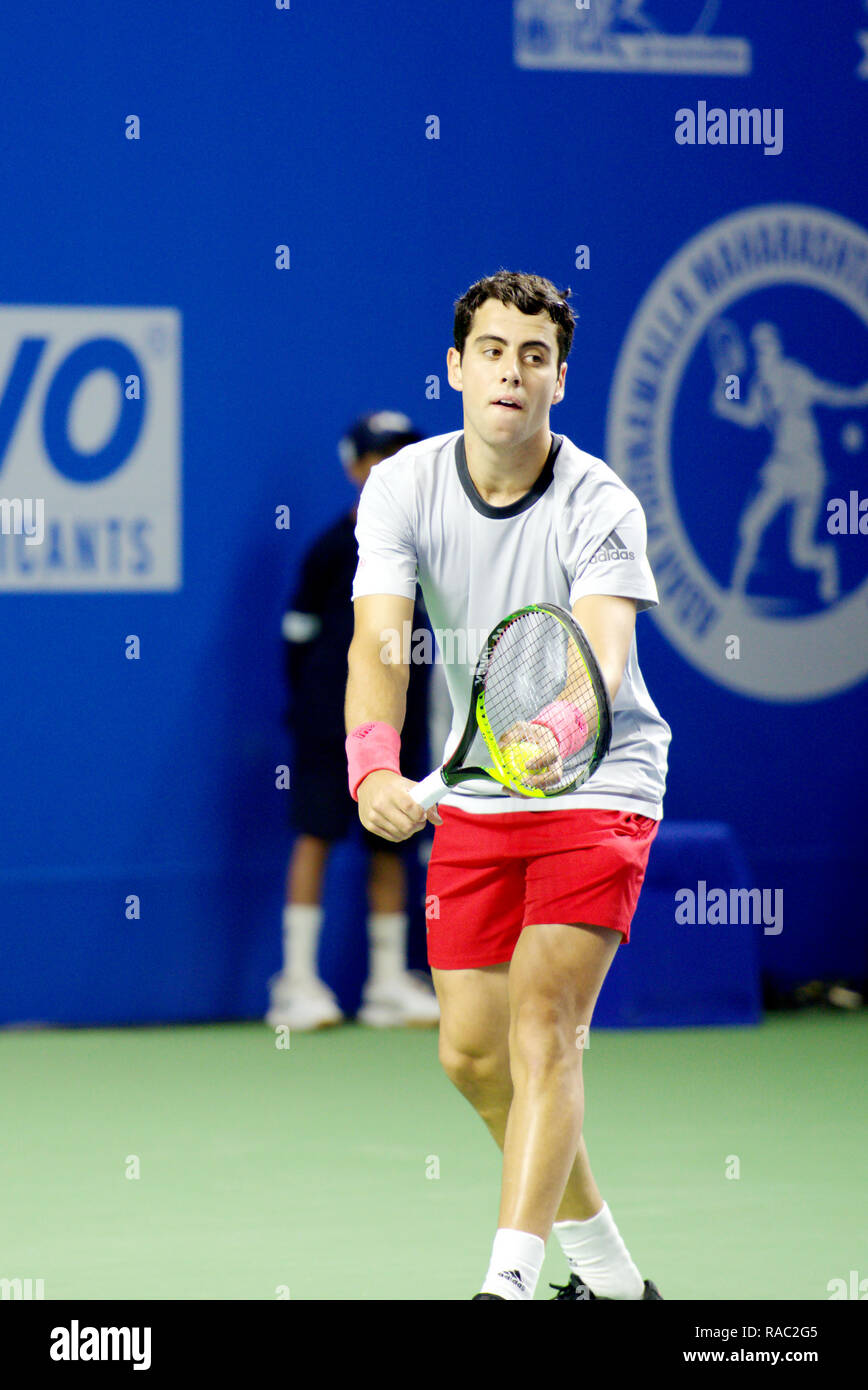 Pune, India. 3rd January 2019. Jaume Munar of Spain in action in the third quarter final of singles competition at Tata Open Maharashtra ATP Tennis tournament in Pune, India. Credit: Karunesh Johri/Alamy Live News Stock Photo