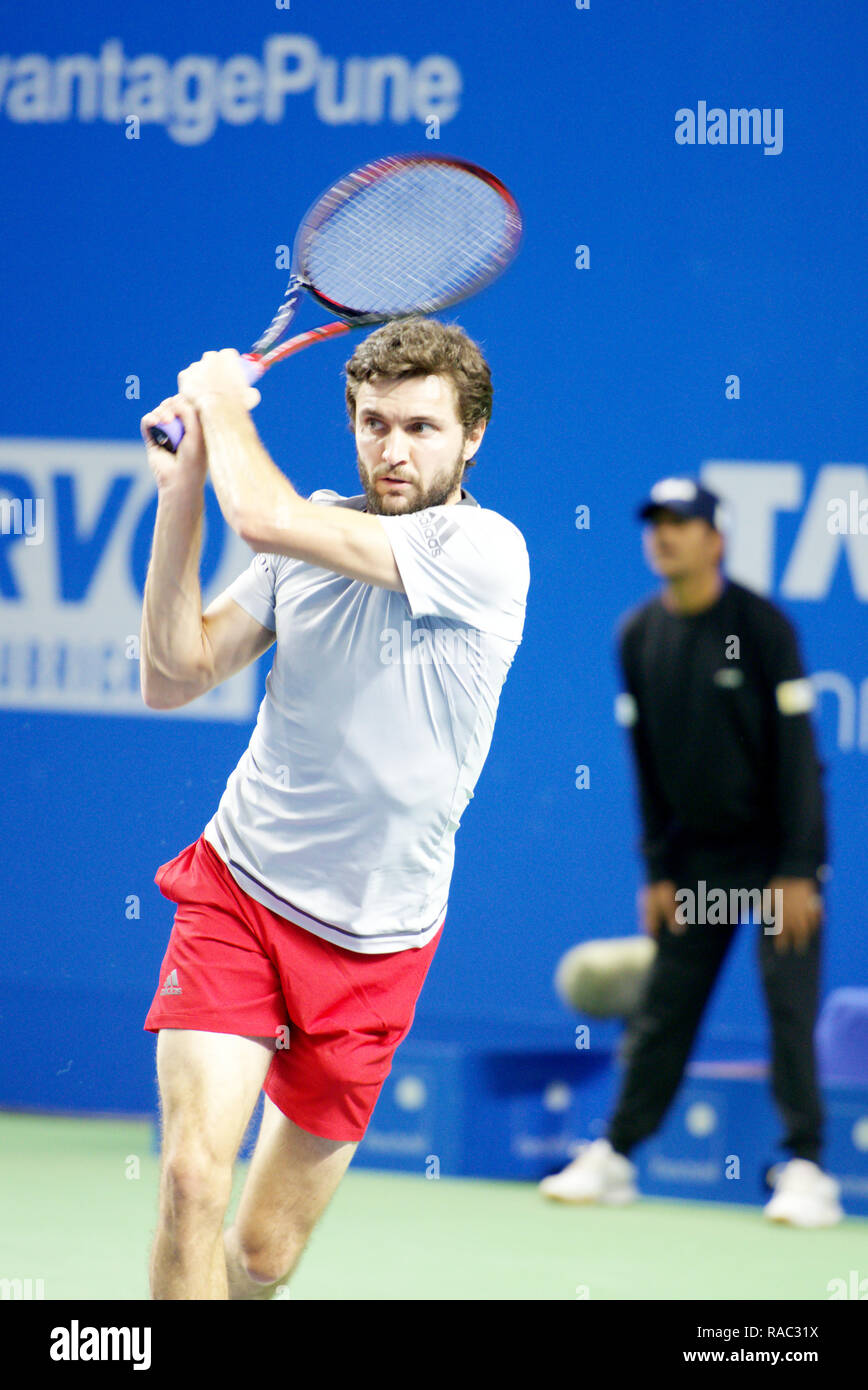 Pune, India. 3rd January 2019. Gilles Simon of France in action in the last  quarter final of singles competition at Tata Open Maharashtra ATP Tennis  tournament in Pune, India. Credit: Karunesh Johri/Alamy