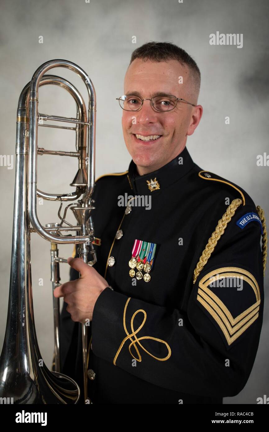 U.S. Army Sergeant First Class Craig Arnold, an Upper Saddle River, New ...