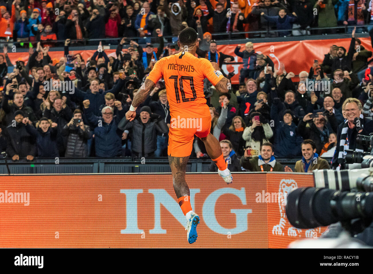 Rotterdam, The Netherlands 16 november 2018 Soccer The Netherlands v France   L+R Memphis Depay (Netherlands) Stock Photo