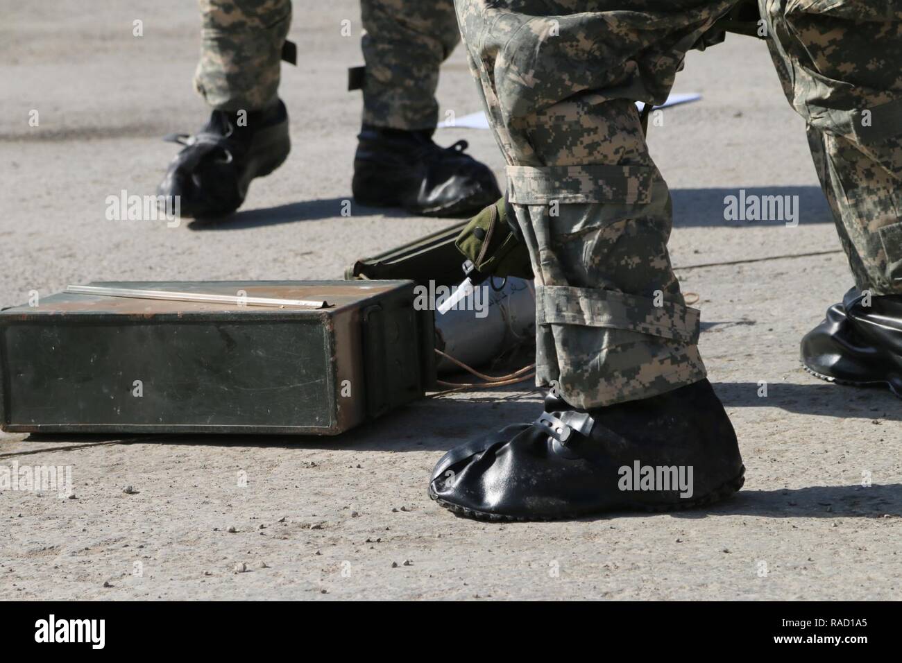 Jordan army boots deals