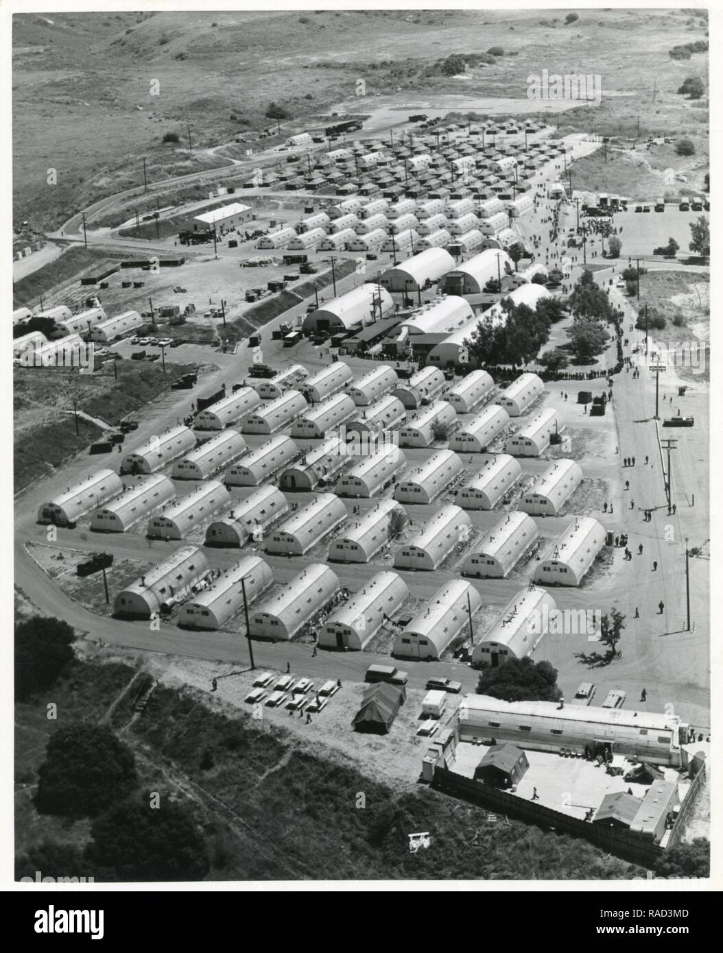 Vietnamese refugee tent camps 1, 2, and 3 Camp Pendleton (1975 Stock