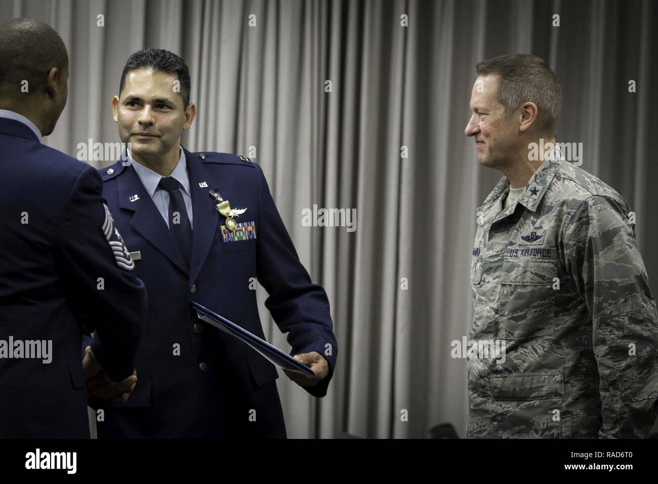 Brig. Gen. David McMinn, right, commander of the Texas Air National ...