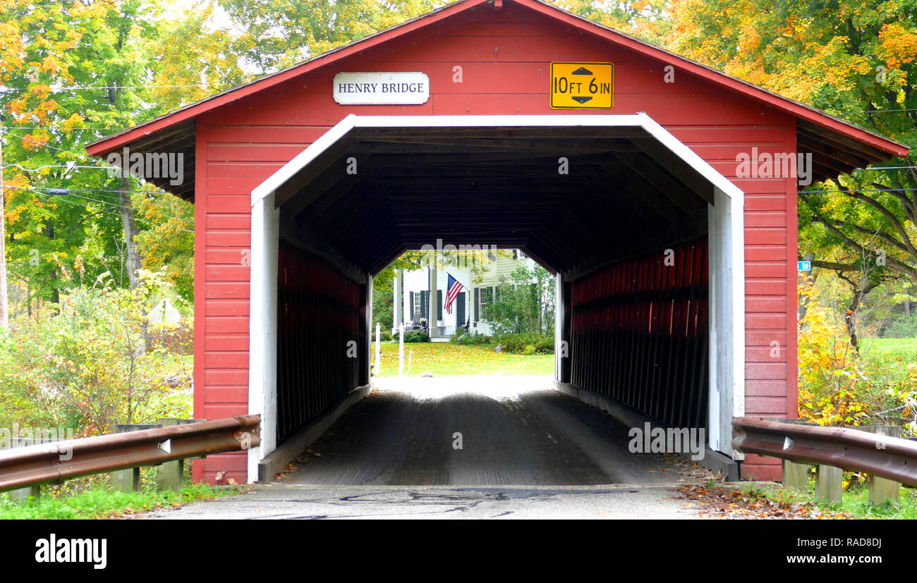 Covered bridge in New Hampshire USA Stock Photo