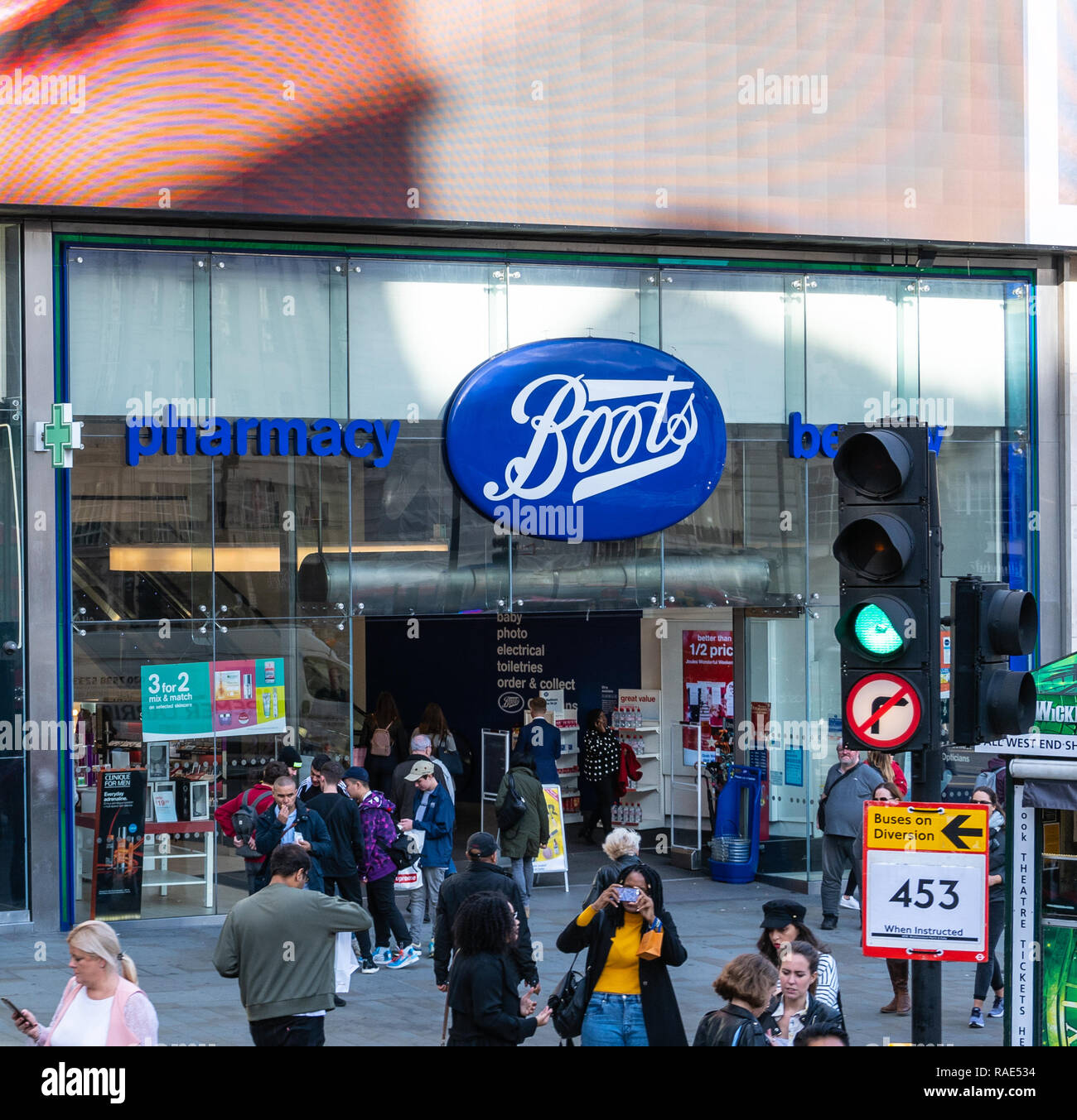 etiquette our West Boots piccadilly circus hi-res stock photography and images - Alamy