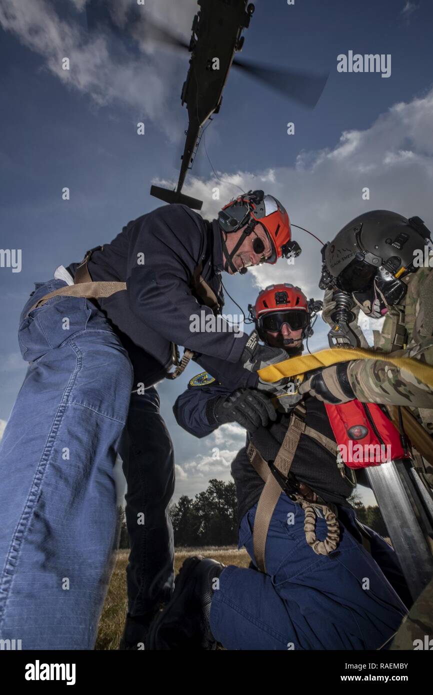 U s army medevac helicopter dustoff hi-res stock photography and images ...