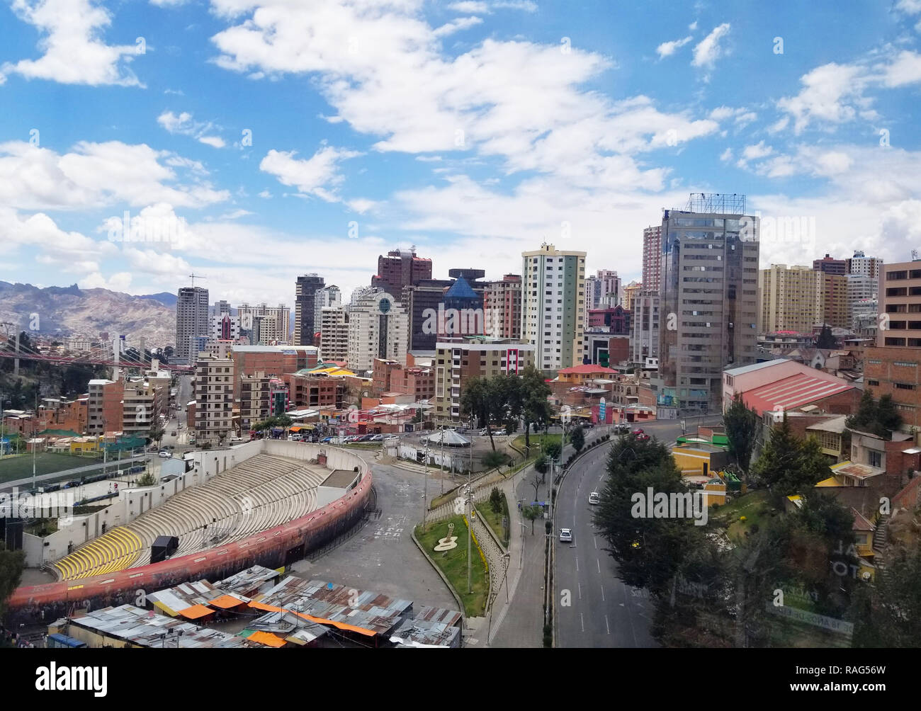 Slum skyscraper 'south america' hi-res stock photography and images - Alamy