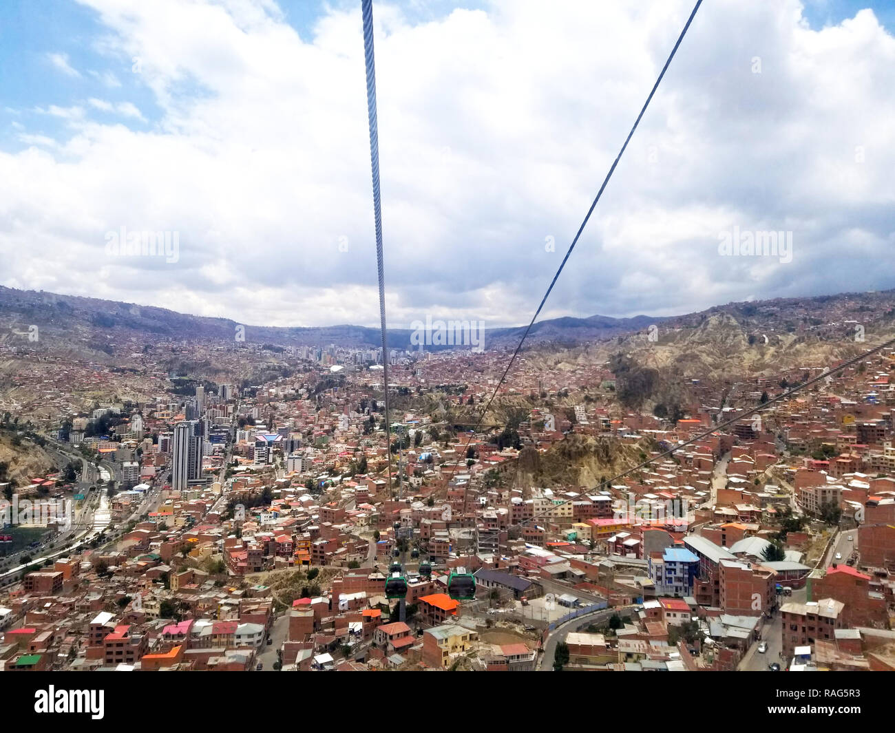 Slum skyscraper 'south america' hi-res stock photography and images - Alamy