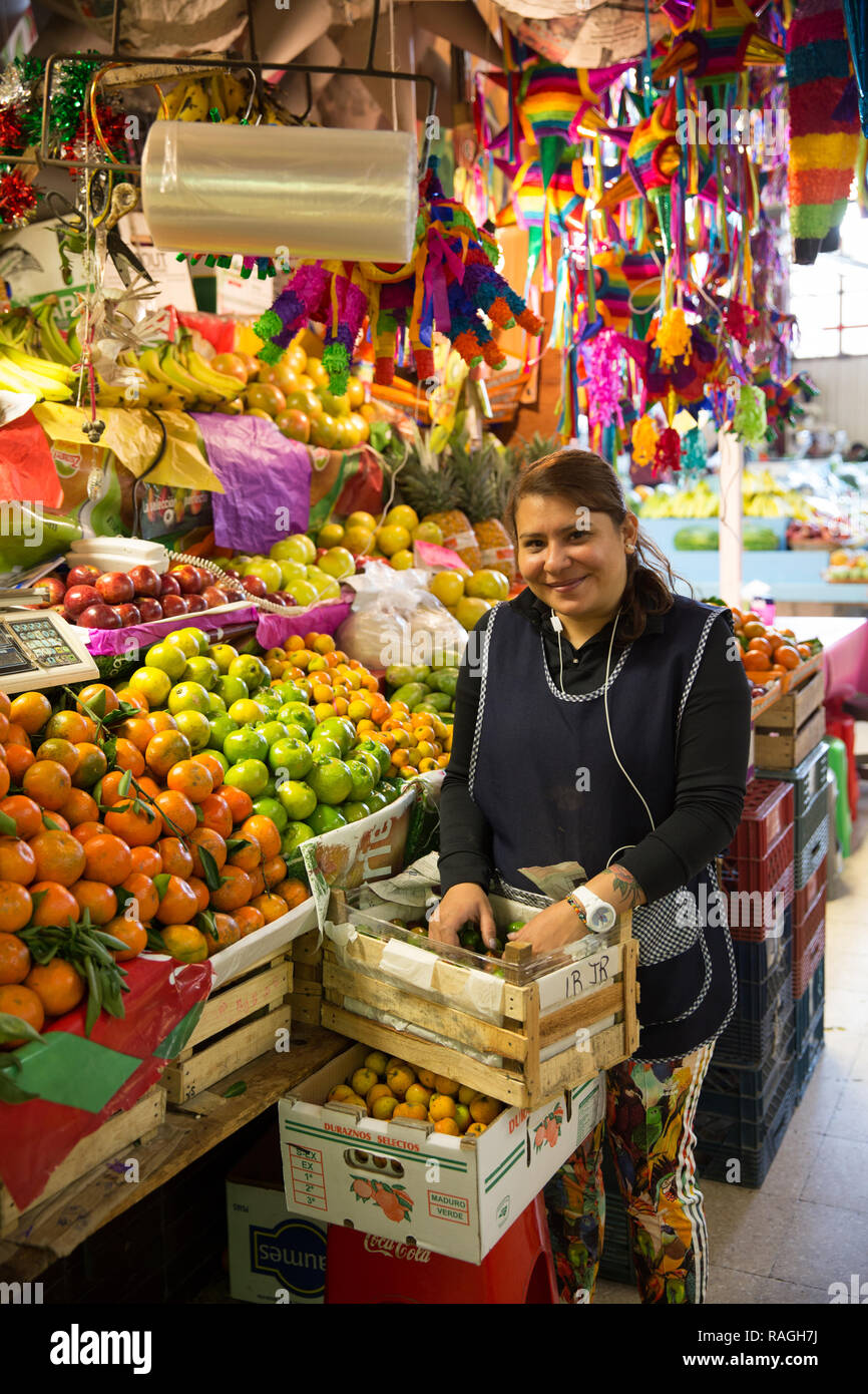 Fresh fruits market mexico hi-res stock photography and images - Alamy