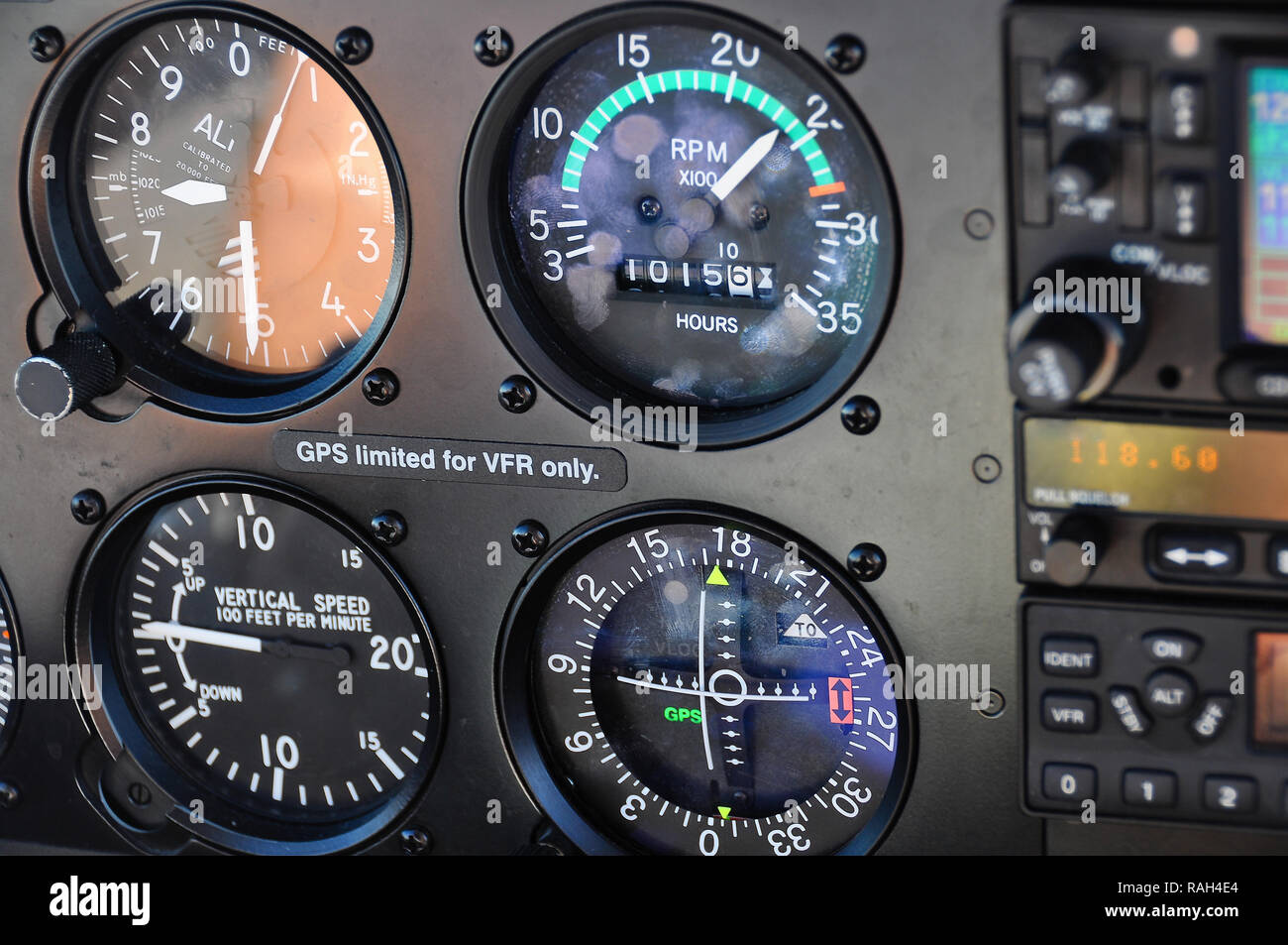 Altimeter aircraft hires stock photography and images Alamy