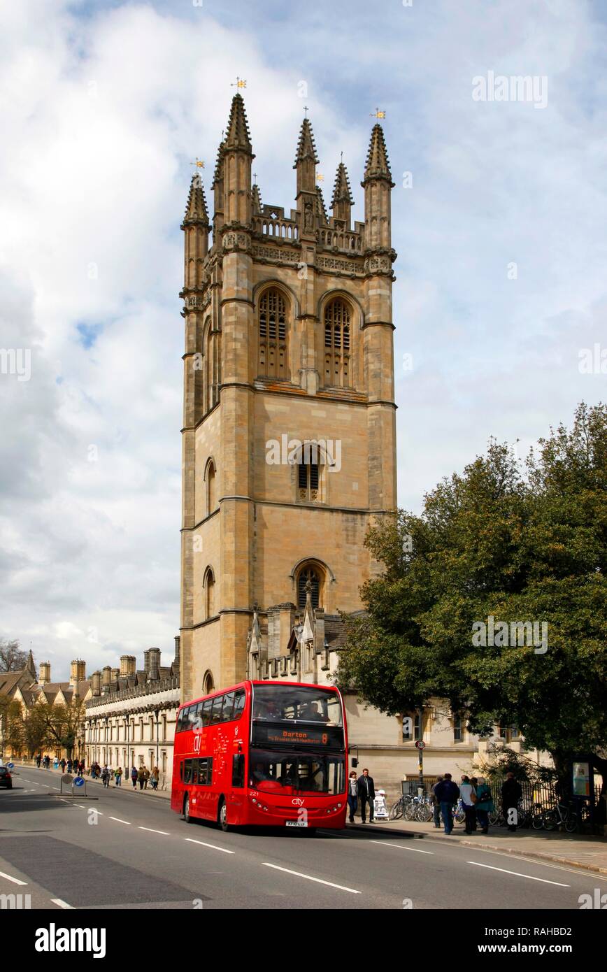 The Great Tower of 1509, High Street, Magdalen College, one of 39 colleges, all of which are independent and together form the Stock Photo