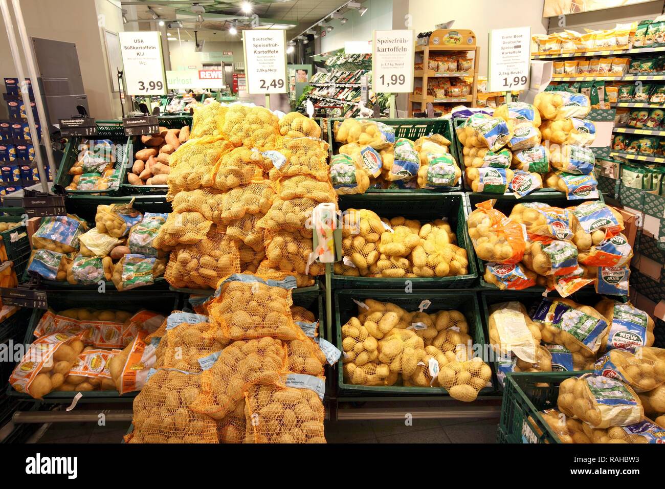 Potato sell hires stock photography and images Alamy