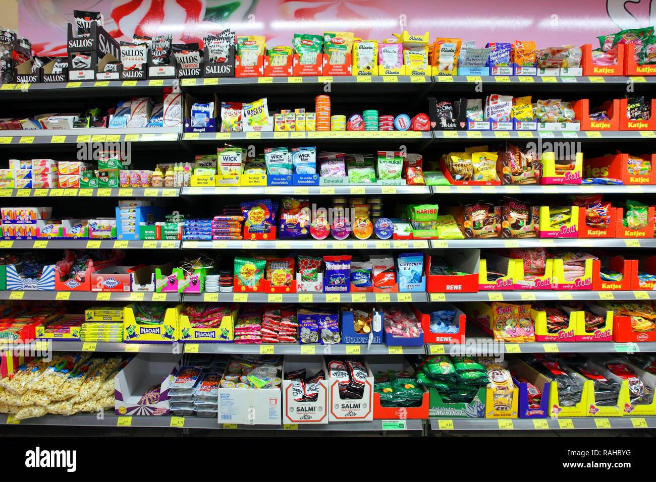 Packing candy products hires stock photography and images Alamy