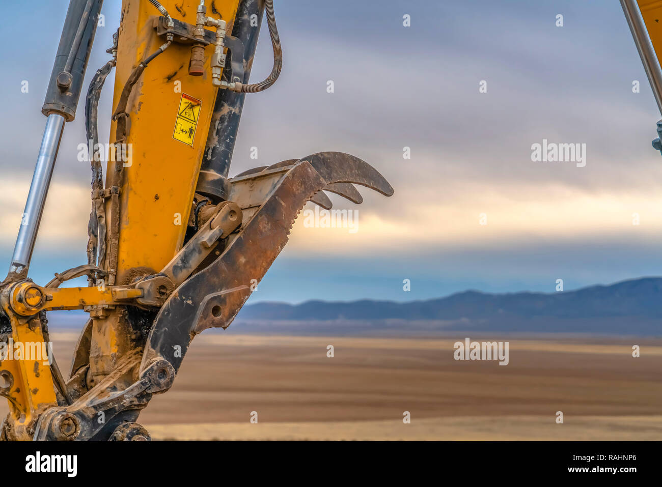 Hydraulic Claw For 1/14 Liebherr Excavator K970-Eaglemach