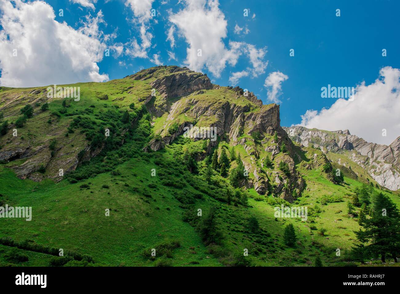 Cloudy sky mountain landscape hi-res stock photography and images - Alamy