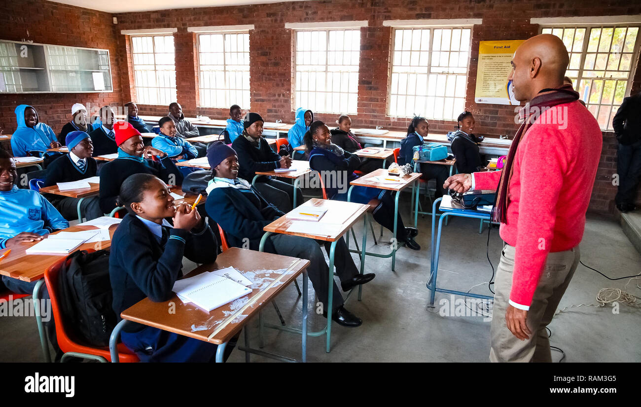 johannesburg-south-africa-july-29-2011-african-high-school-children