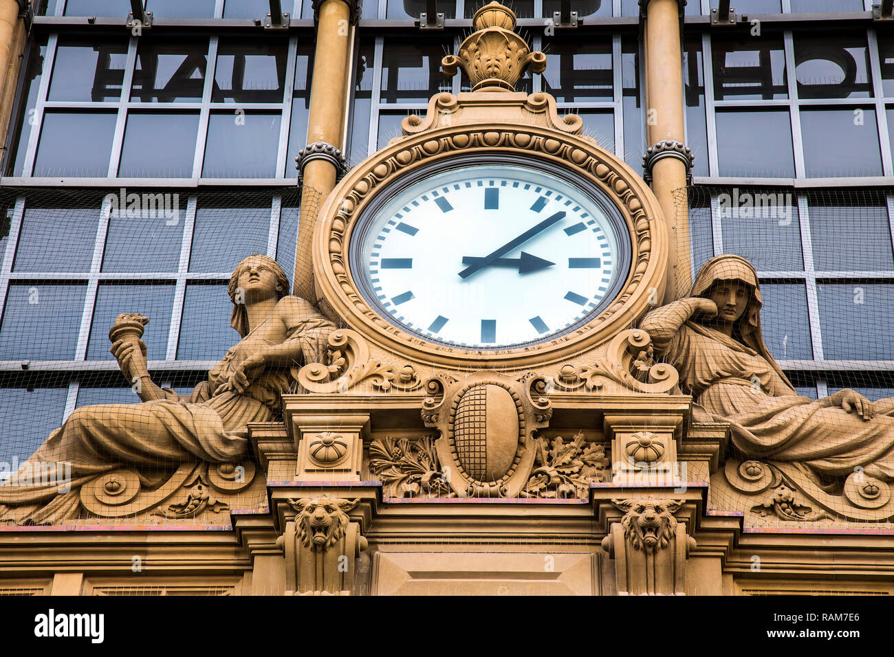 Ancient Big Clock in Frankfurt Metro Main Station Building Photo Stock ...