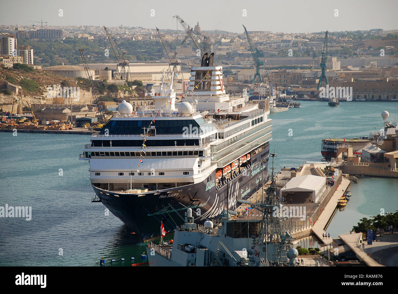 Cruise Liner In The Port Of Valletta Malta Stock Photo Alamy Cruise Liner In The Port Of Valletta Malta Stock Photo Alamy