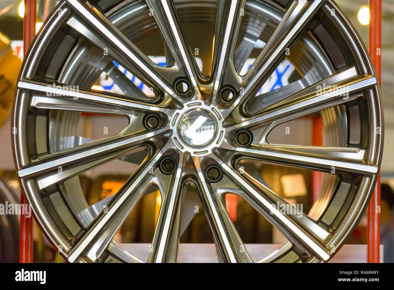 Magnesium wheels hires stock photography and images Alamy
