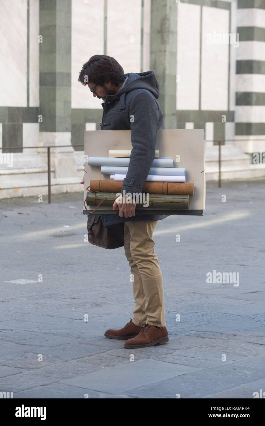 Florence, Italy. 04th Jan, 2019. Florence, shooting between Piazza Duomo and Piazzale Michelangelo for the TV series Netflix 'The paper house 3' In the picture: Alvaro Morte, the actor who plays The Professor Credit: Independent Photo Agency/Alamy Live News Stock Photo
