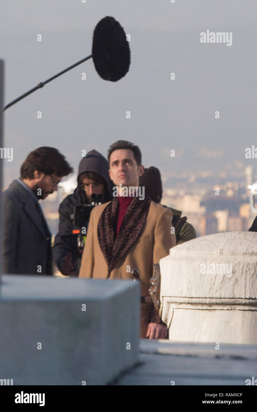 The actor who plays Il Professore 'La casa di carta 3' arrives in Florence:  a day of filming between Piazza Duomo and Piazzale Michelangelo. in the  picture: in the picture: Berlin (Pedro