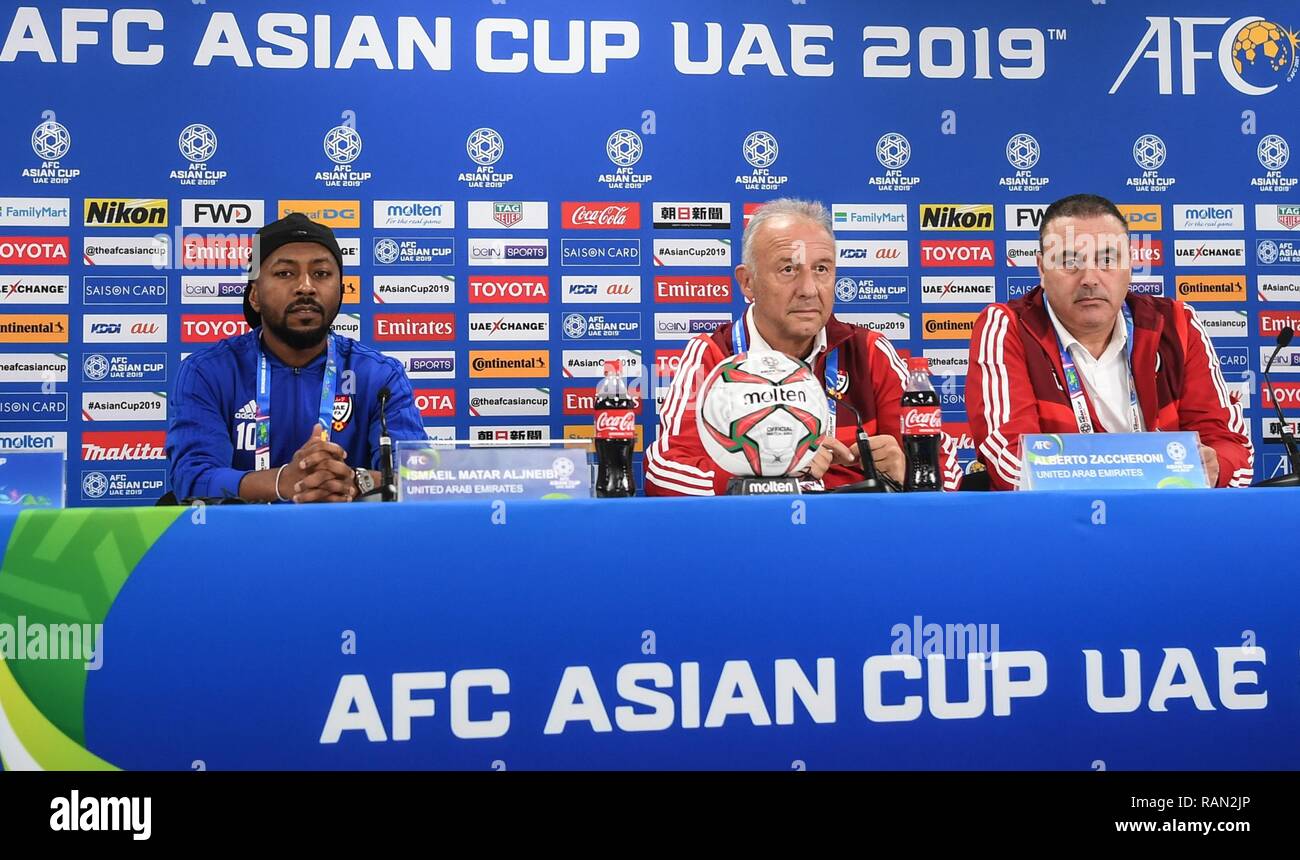 Abu Dhabi, U.A.E. 4th Jan, 2019. Alberto Zaccheroni (C), head coach of UAE's national soccer team, speaks during a press conference prior to the AFC Asian Cup UAE 2019 against Bahrain in Abu Dhabi, U.A.E, Jan 4, 2019. Credit: Wu Huiwo/Xinhua/Alamy Live News Stock Photo