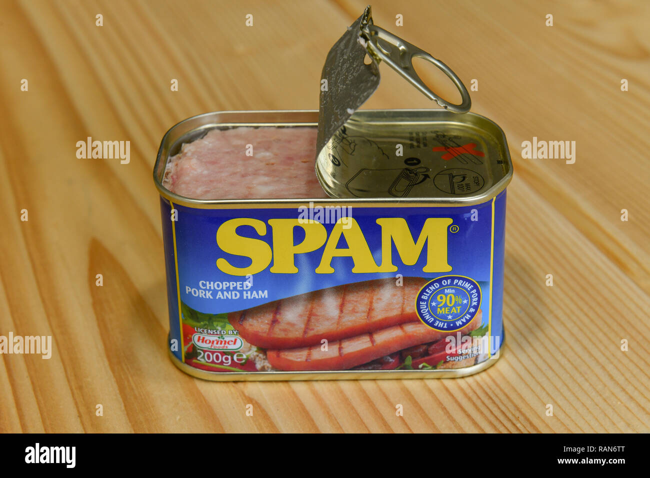 Spam fleisch hi-res stock photography and images - Alamy