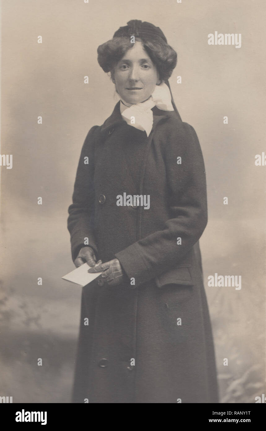Nurse uniform uk hi-res stock photography and images - Alamy