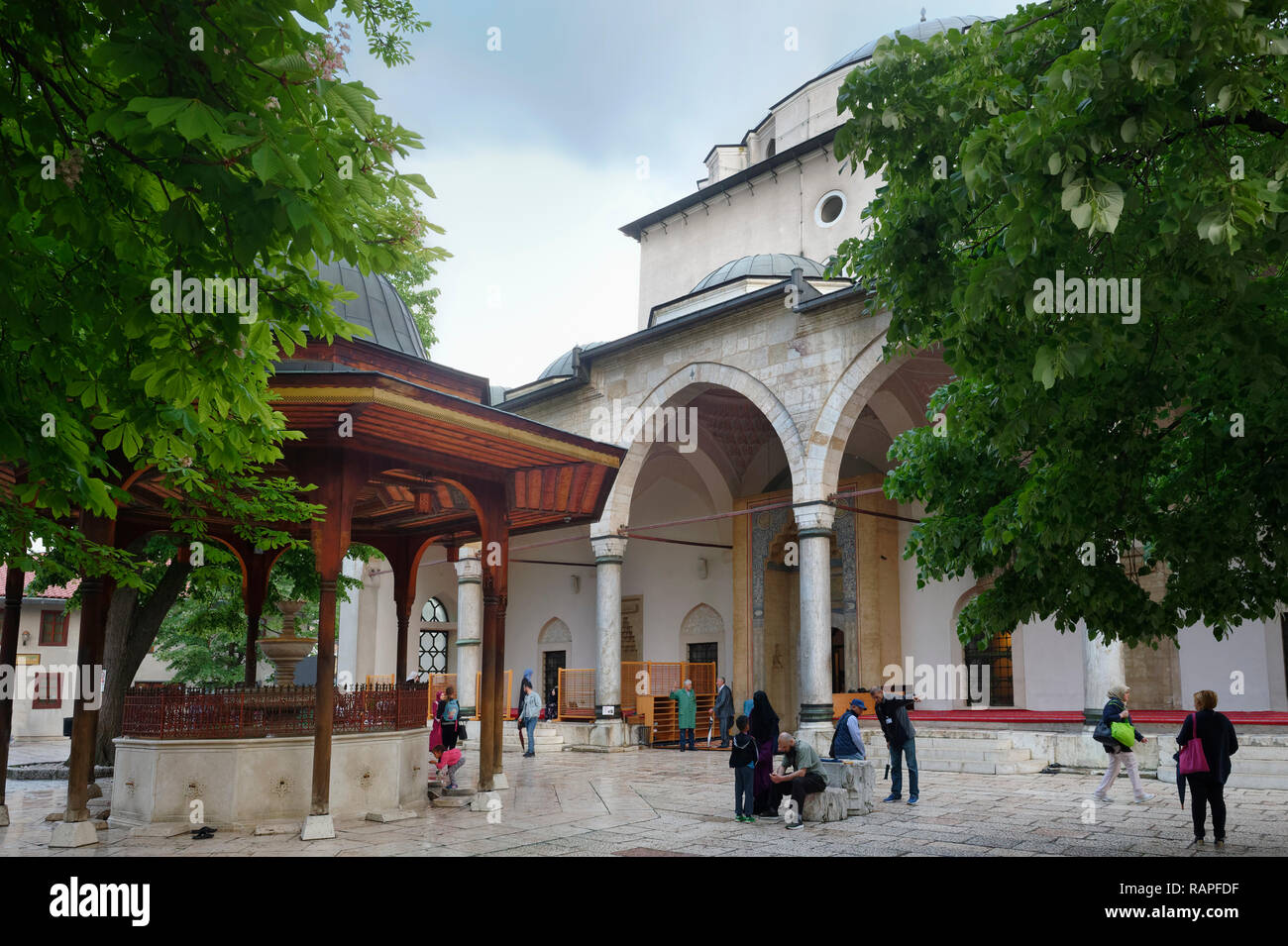 Gazi Husrev-beg Mosque courtyard, the largest historical mosque in ...