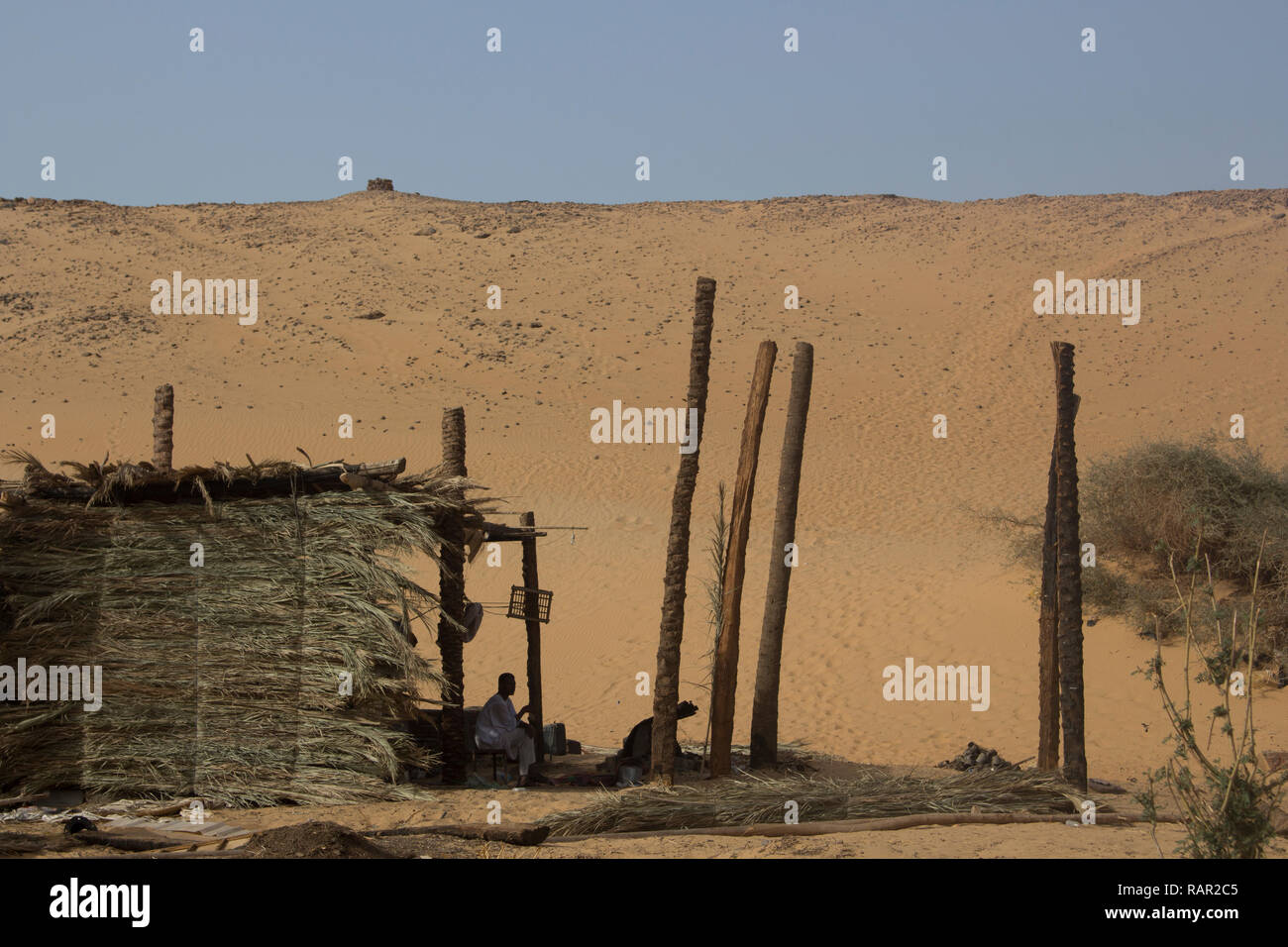 Simple rural tent in desert near Aswan, Egypt Stock Photo