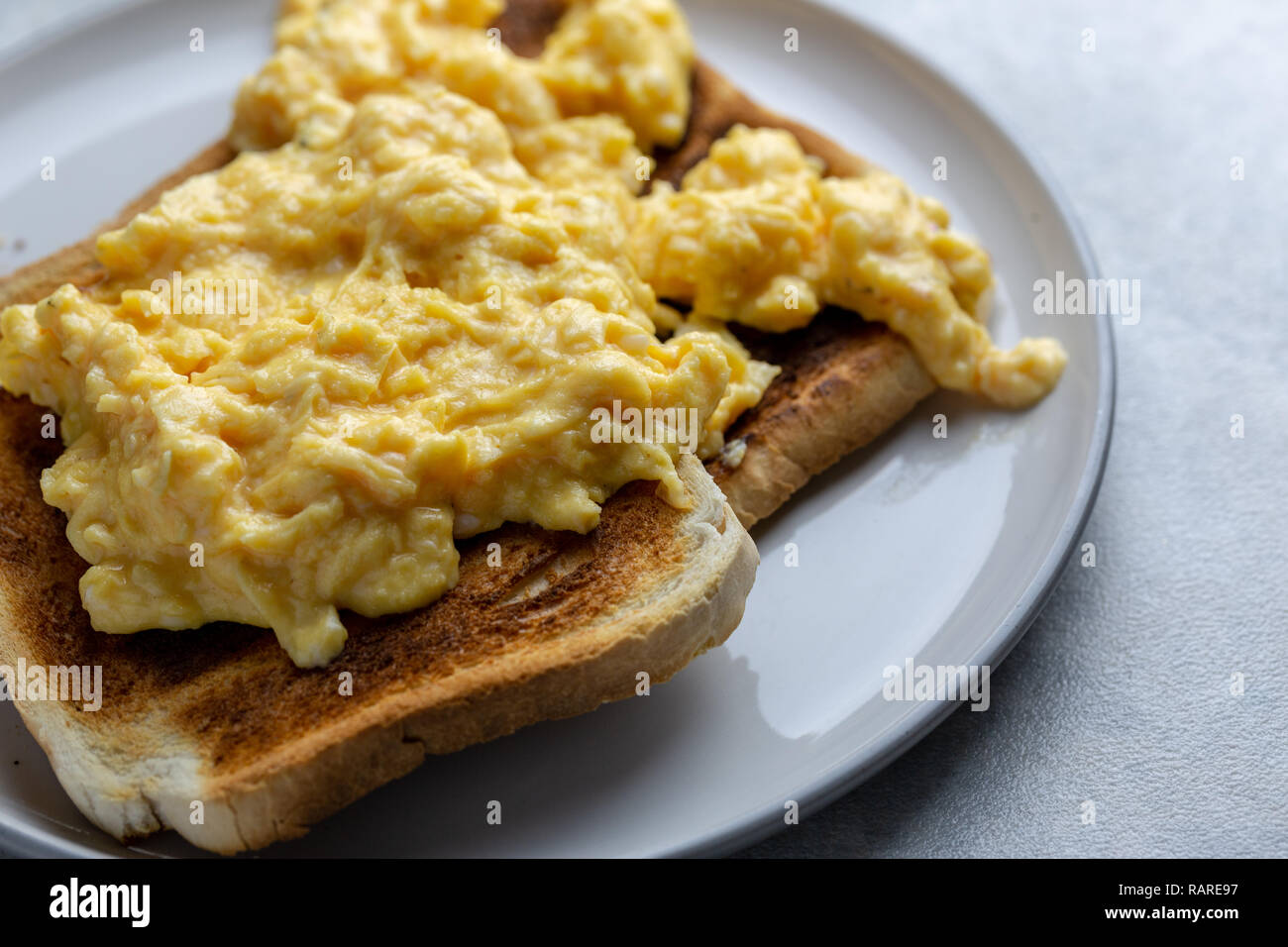 English scrambled eggs hi-res stock photography and images - Alamy