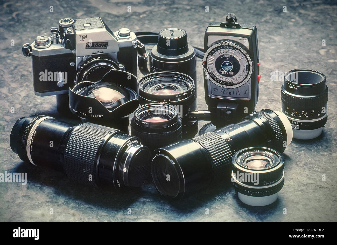 Nikon f 35mm film camera hi-res stock photography and images - Alamy