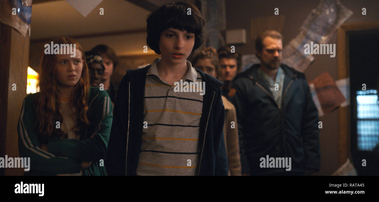 Stranger things cast hi-res stock photography and images - Alamy