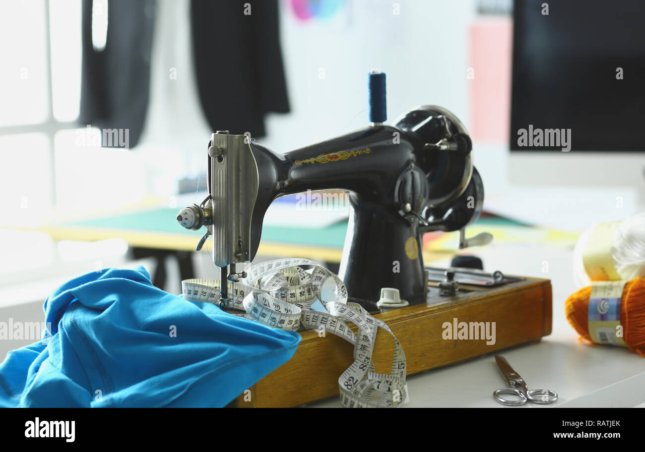 Sewing clothes on retro machine hi-res stock photography and images - Alamy