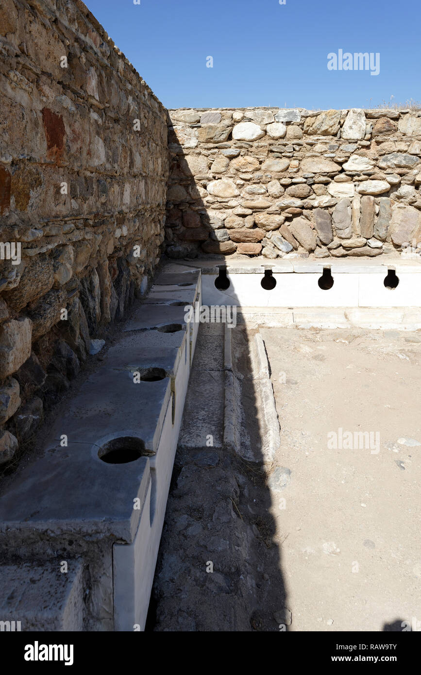 Ancient public toilet roman hires stock photography and images Alamy