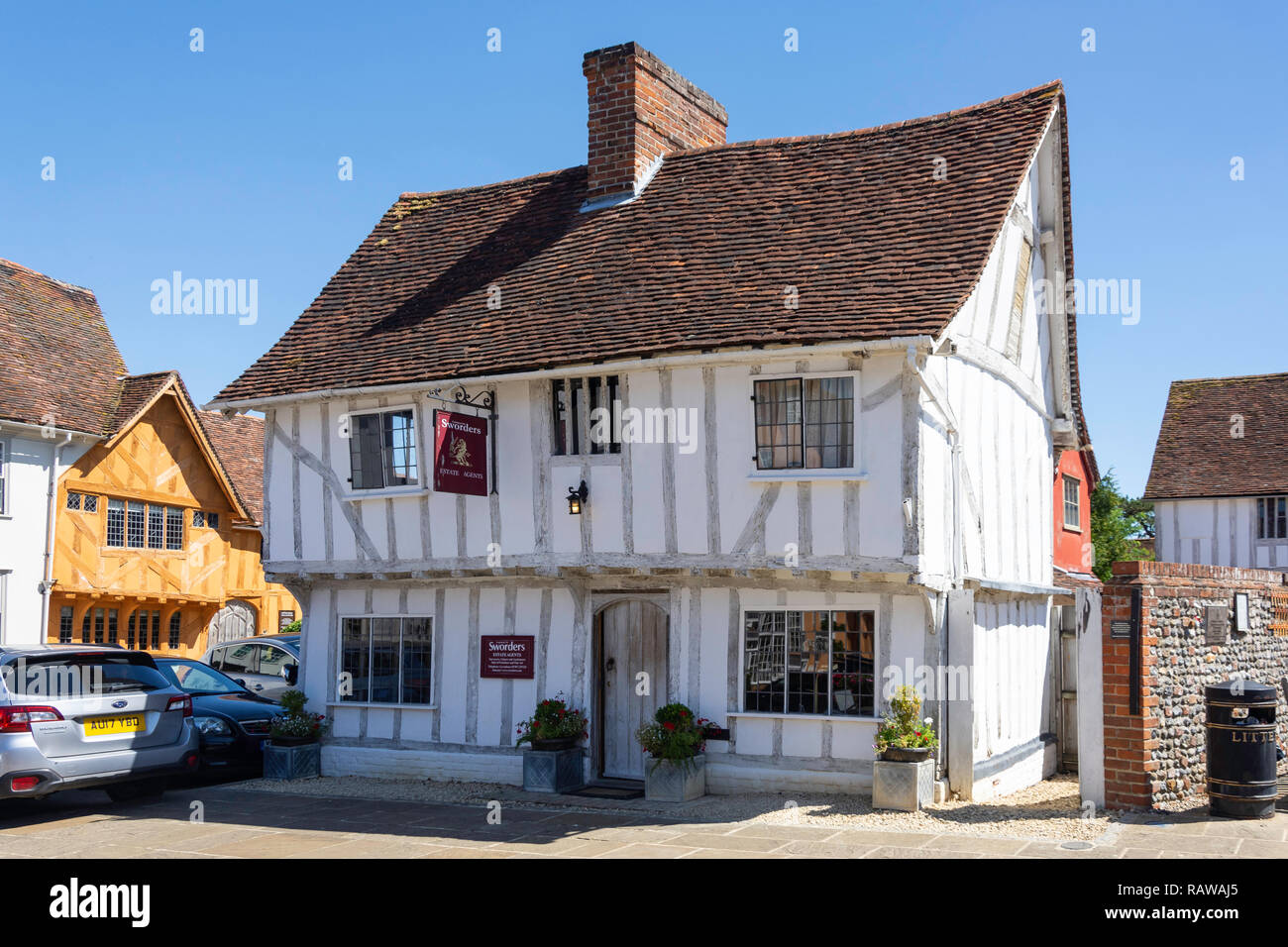 Ancient timberframed house (Sworders estate agents), Market Square