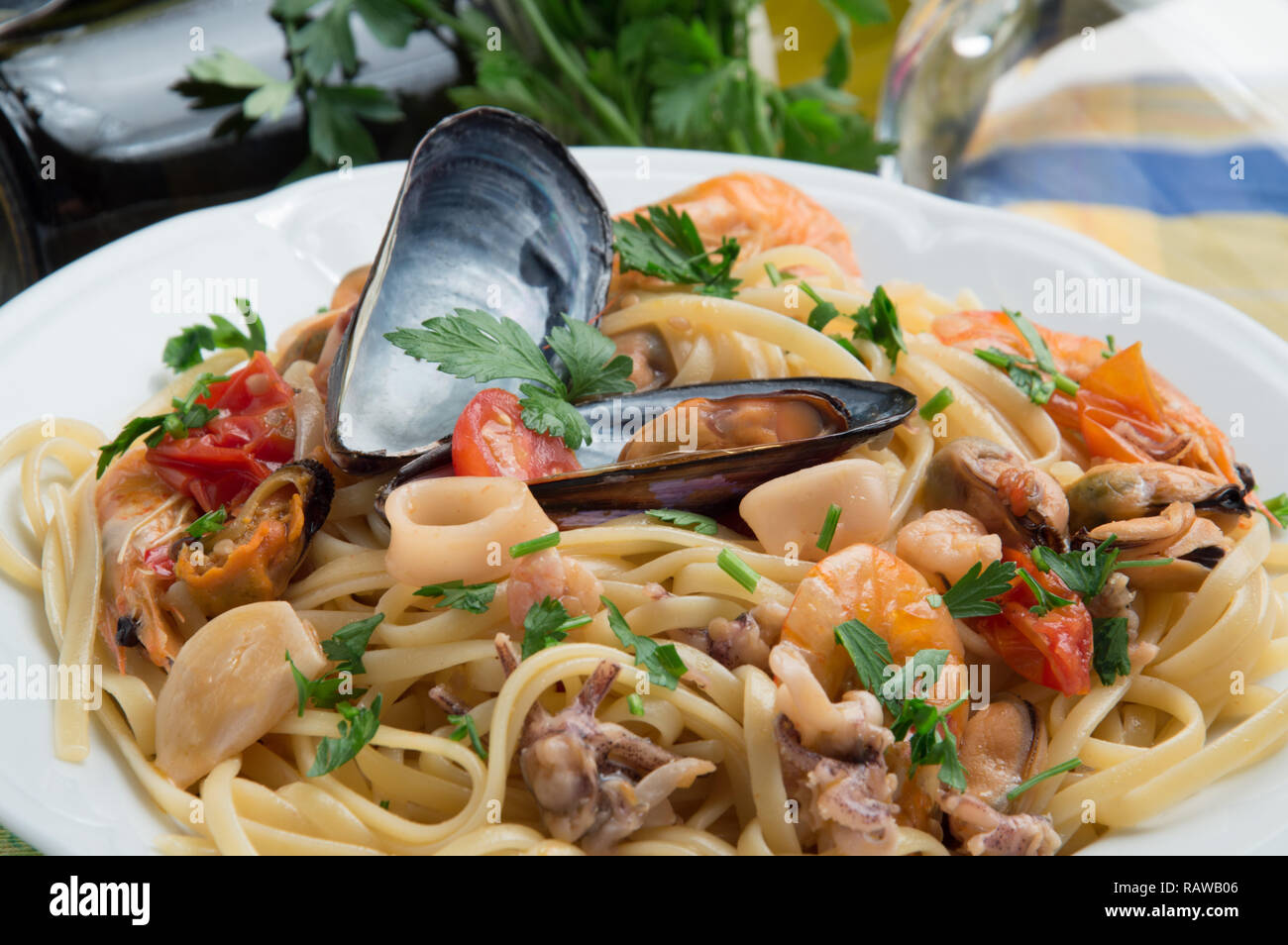 Typical Italian Pasta Recipe Spaghetti Allo Scoglio Spaghetti Pasta With Seaffod In Tomato Sauce Stock Photo Alamy