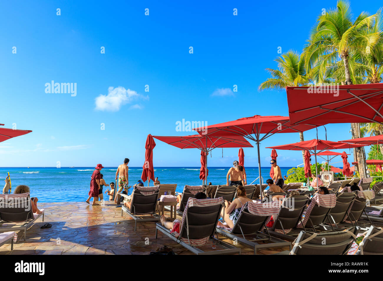 Honolulu, Hawaii Dec 25, 2018 View of the Sheraton Waikiki, Beachfront hotel at Waikiki